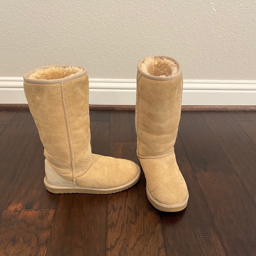 UGG Boots Size 6